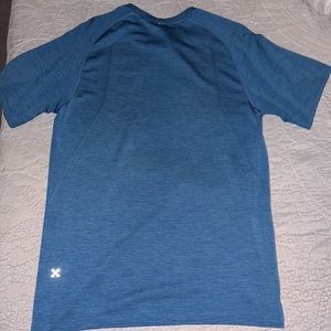 Lululemon Men’s Tee Shirt- Teal Blue- Size Small. Perfect condition.